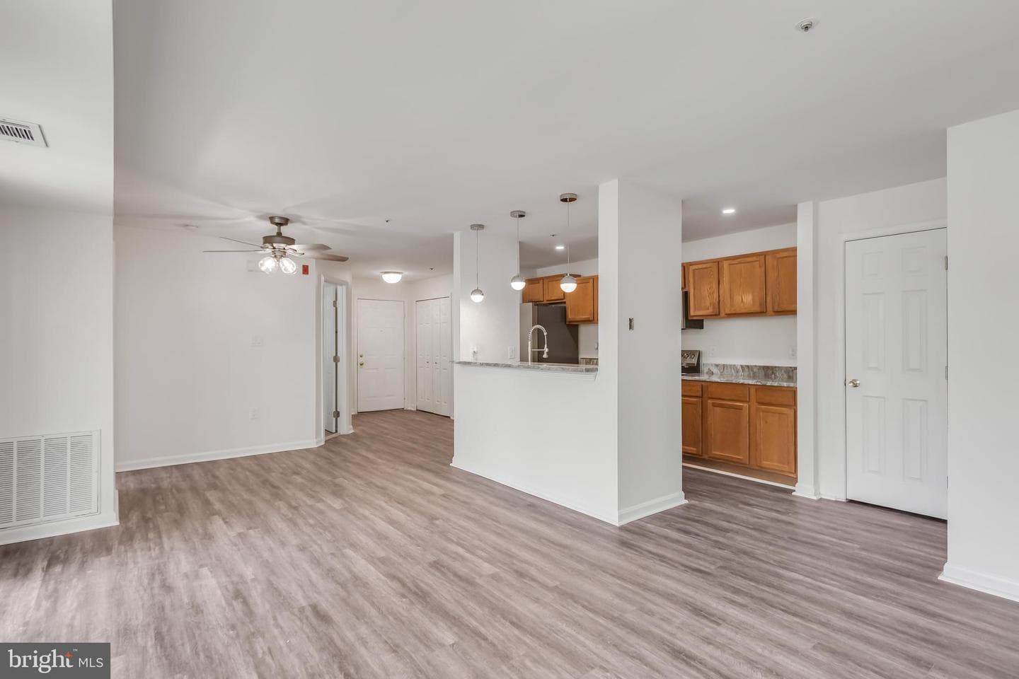 9700 Lake Pointe Court #202 photo 5