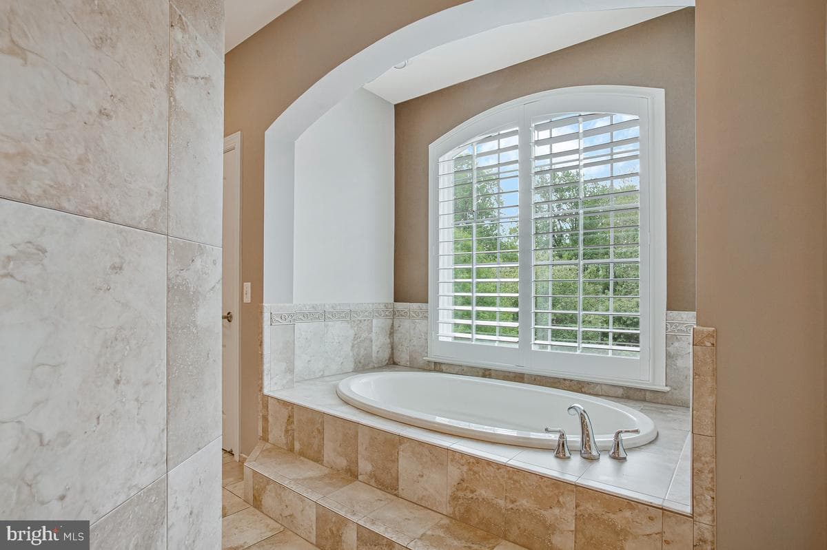 12903 Woodmore North Boulevard photo 27