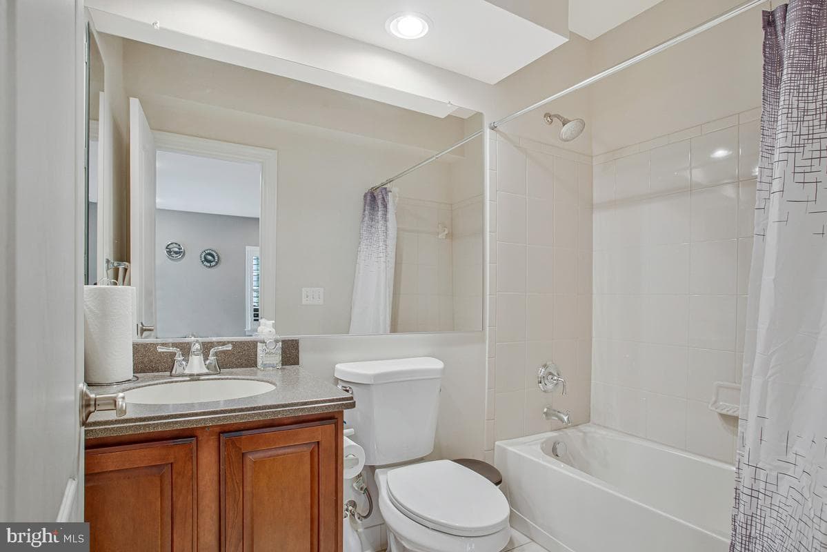 12903 Woodmore North Boulevard photo 29