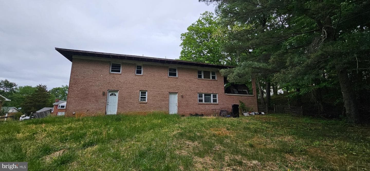 11609 Zareh Drive photo 2