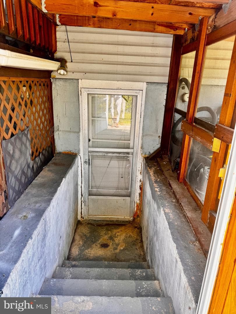 7302 Powhatan Street photo 36