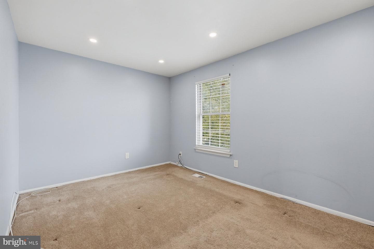 5100 Marlborough Place photo 20