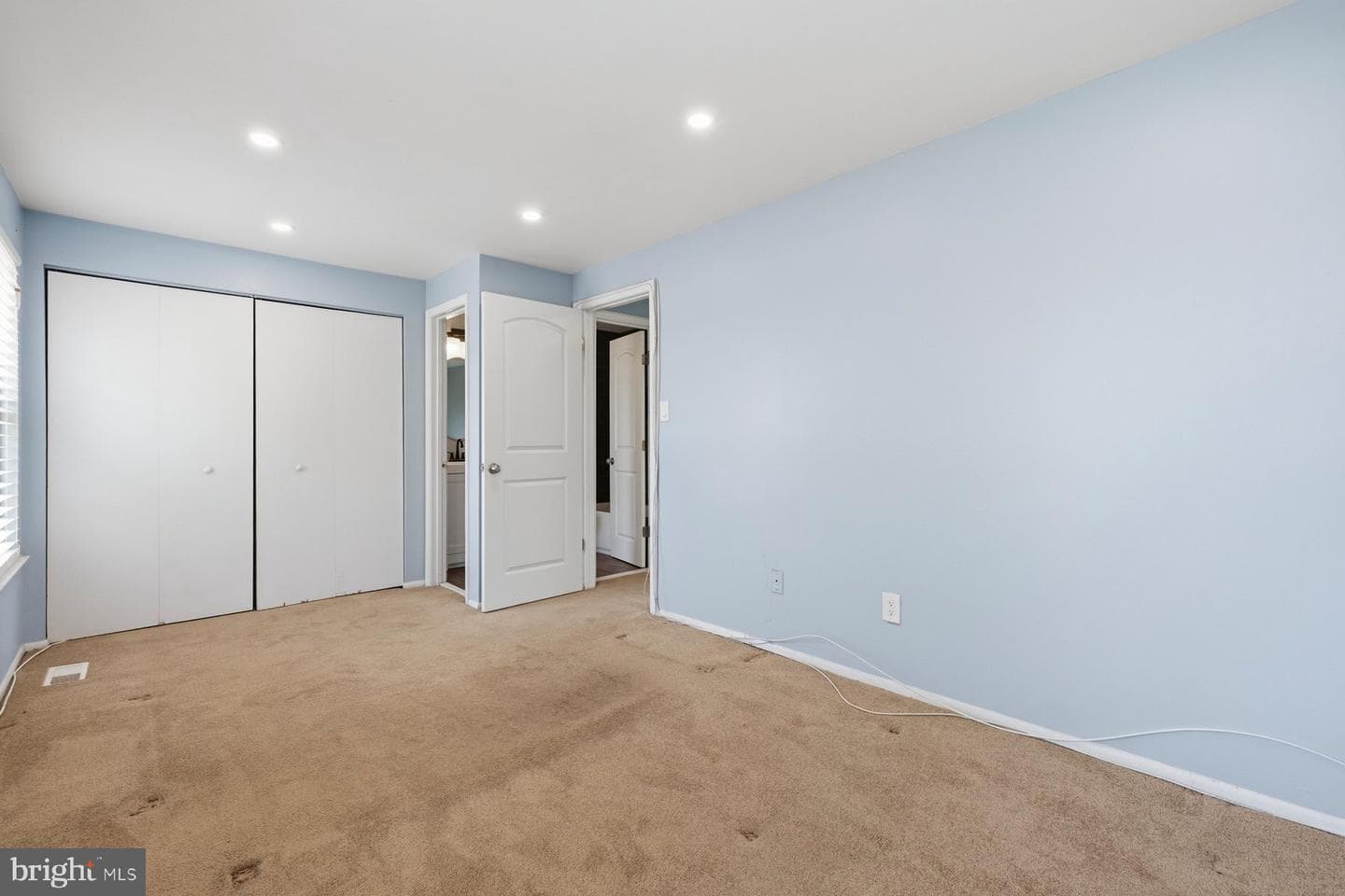 5100 Marlborough Place photo 21
