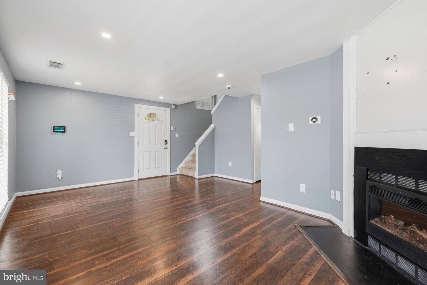 5100 Marlborough Place photo 5