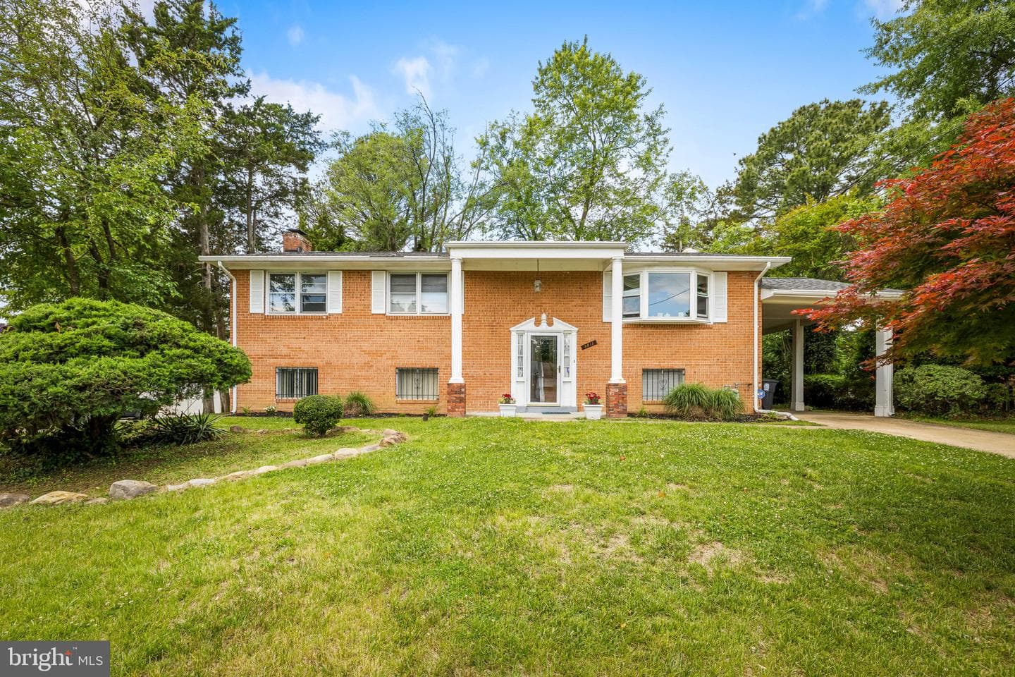 9011 Cooper Dr photo 3