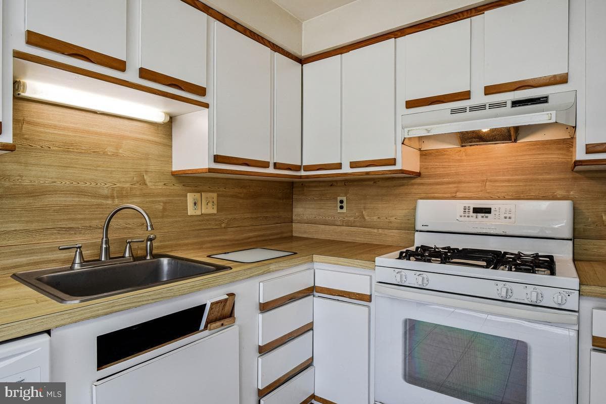 13307 Chalfont Avenue photo 14