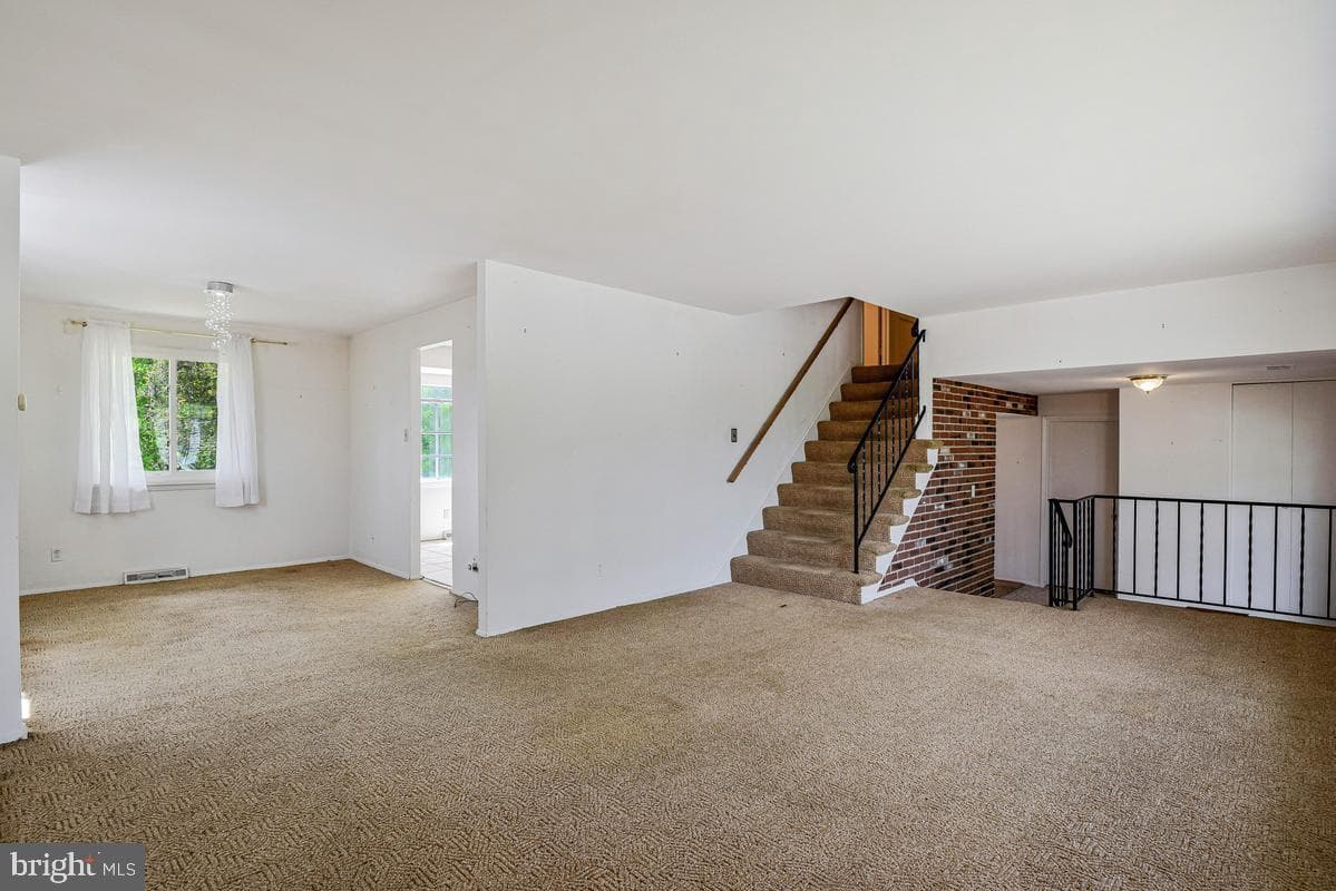 13307 Chalfont Avenue photo 8