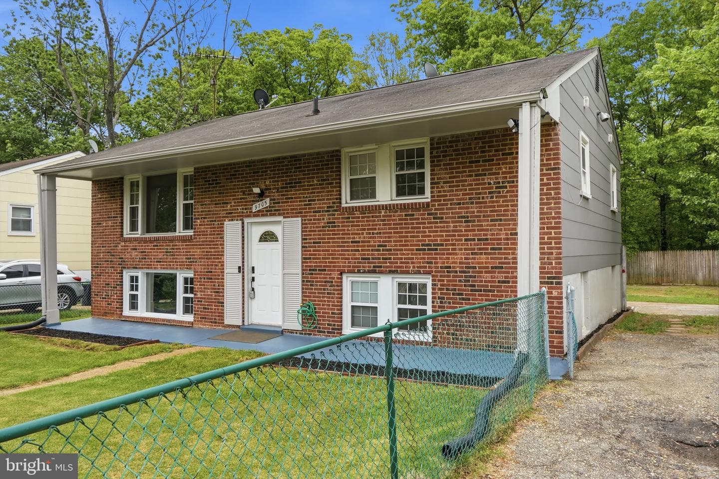 9705 Locust Avenue photo 28