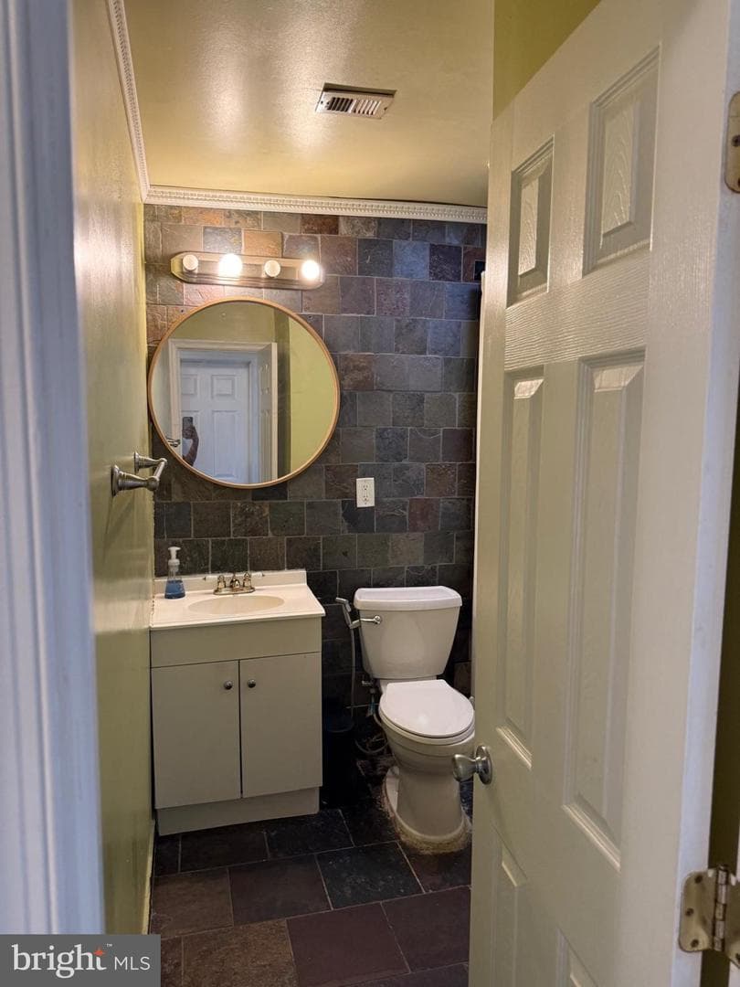 5215 Newton Street #302 photo 10