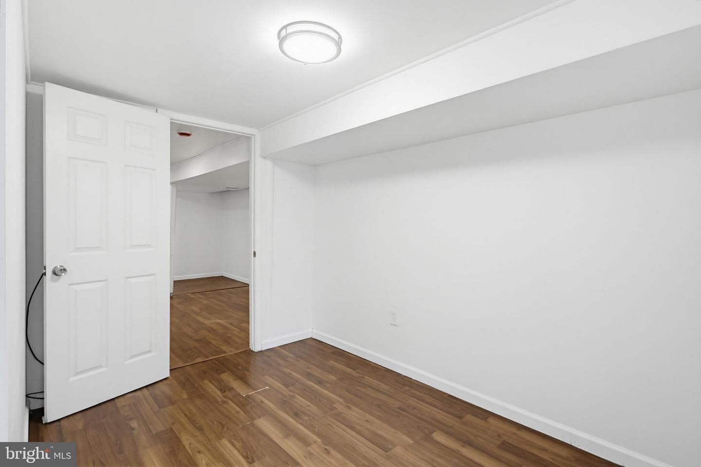 1906 Merrimac Drive photo 28
