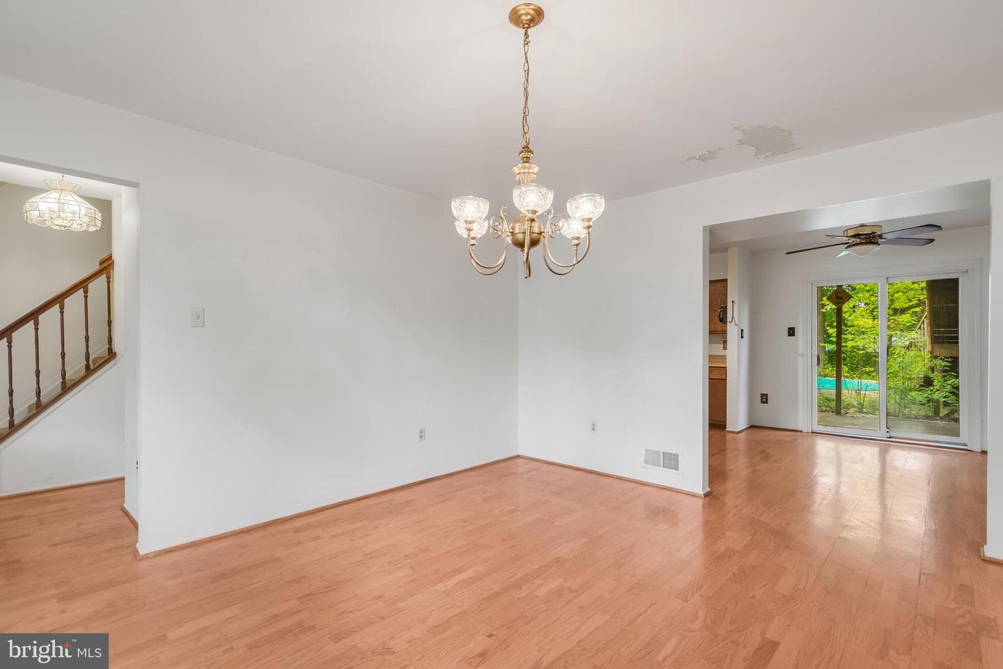 15802 Alameda Drive photo 11