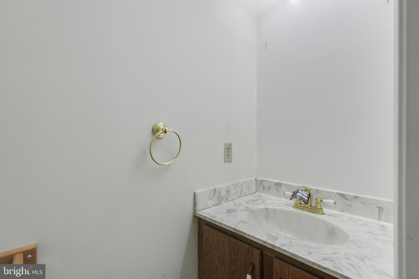 15802 Alameda Drive photo 12