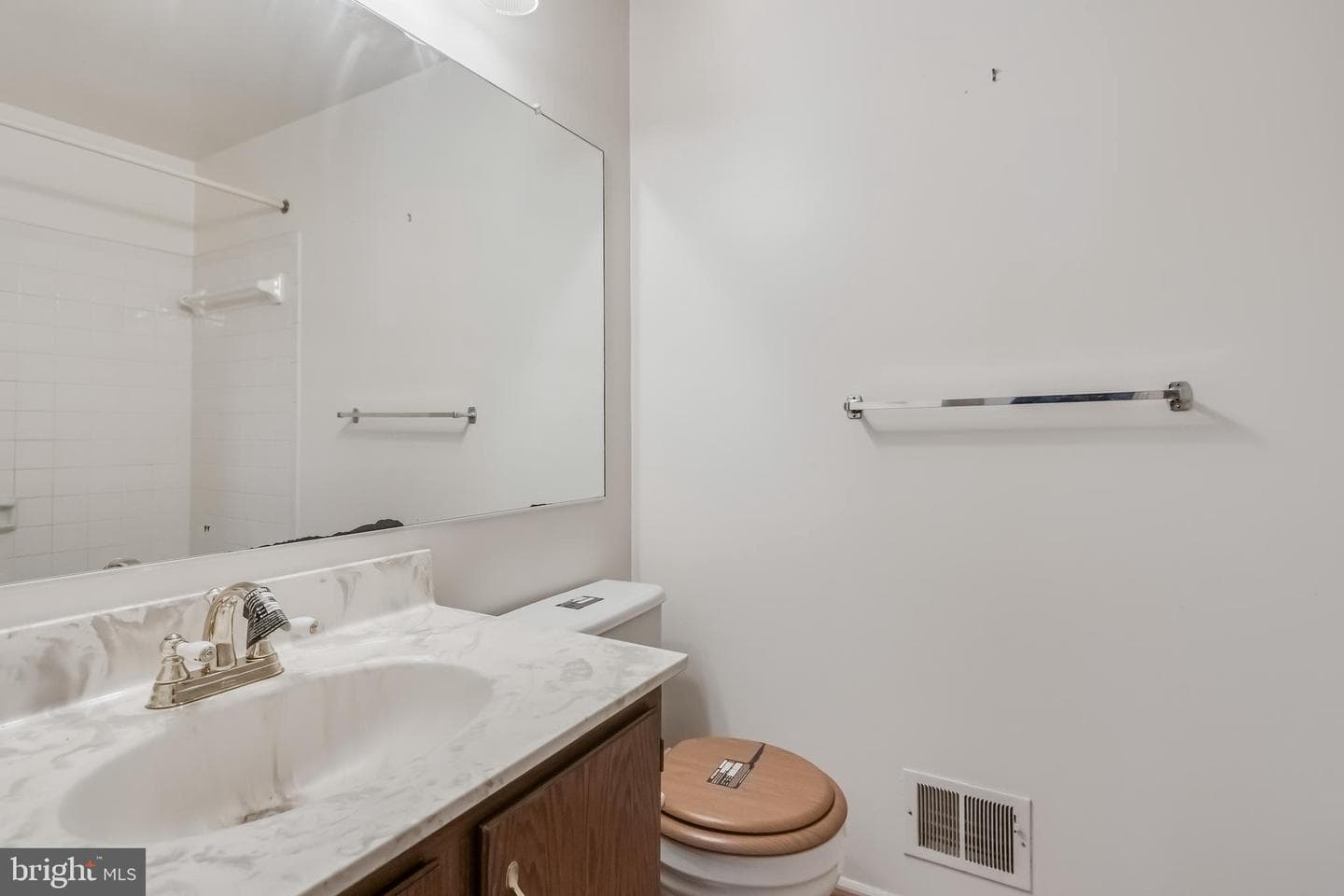 15802 Alameda Drive photo 25