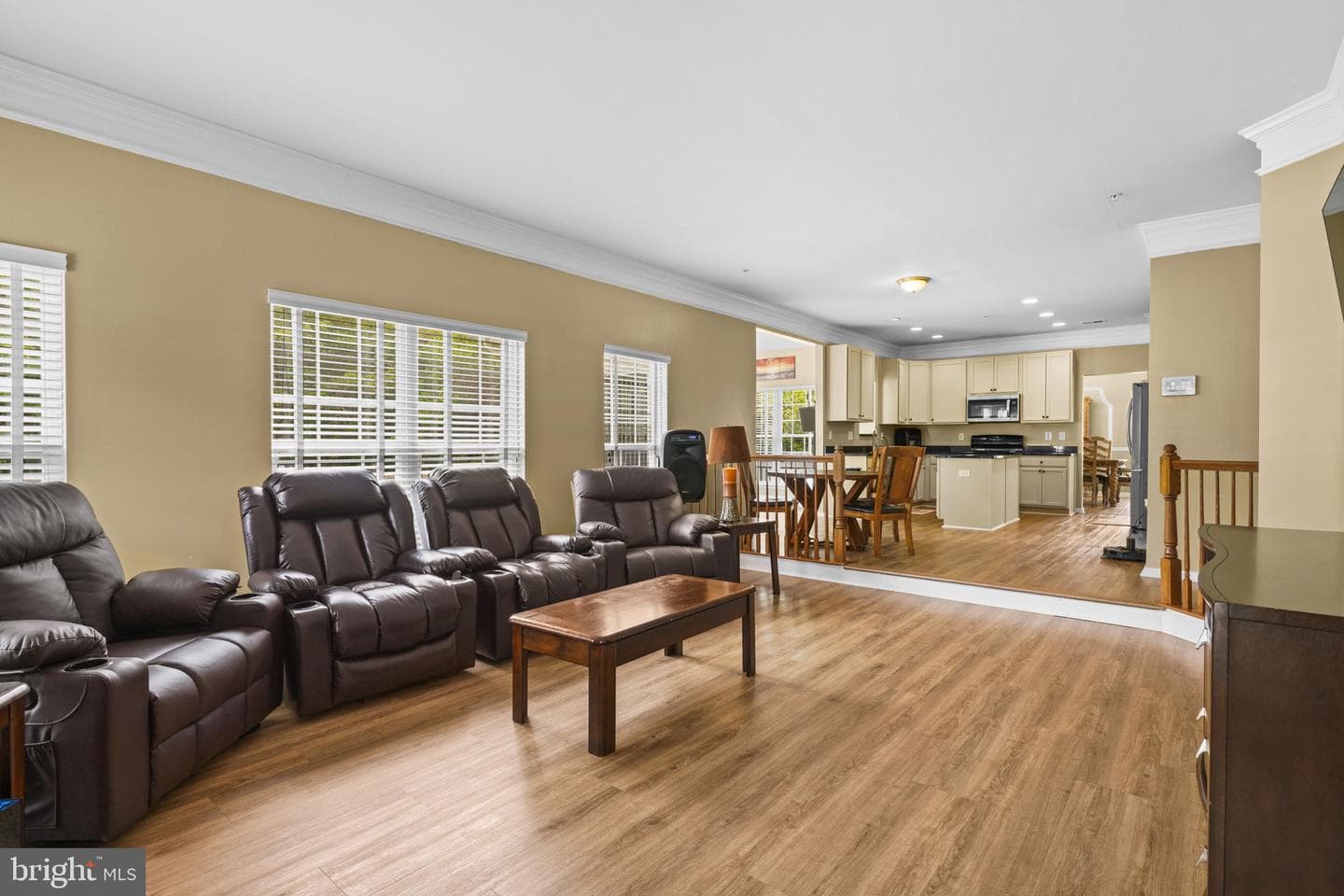 1507 Saint Albans Lane photo 18