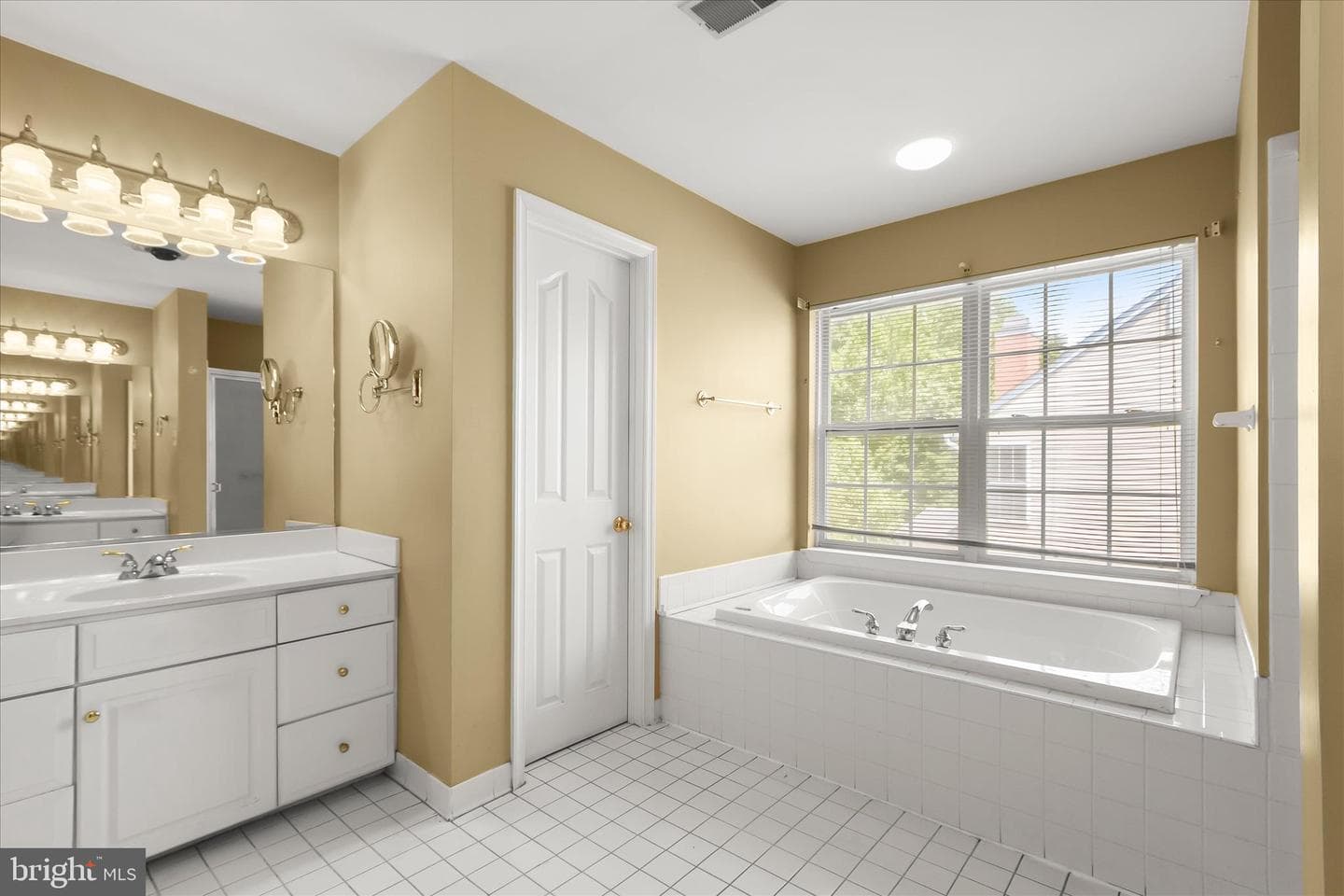 12208 Quadrille Lane photo 24