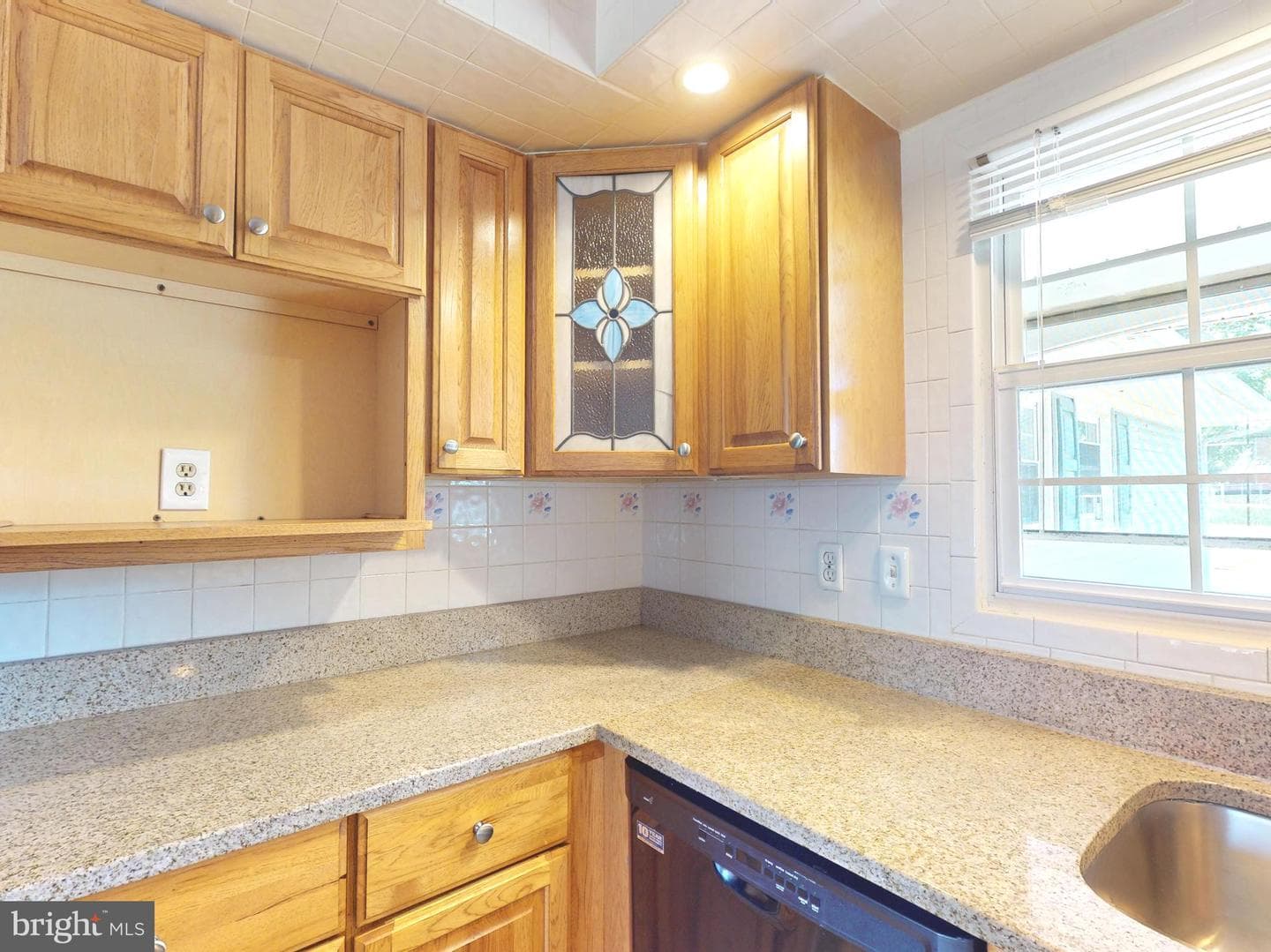 12200 Maycheck Ln photo 10