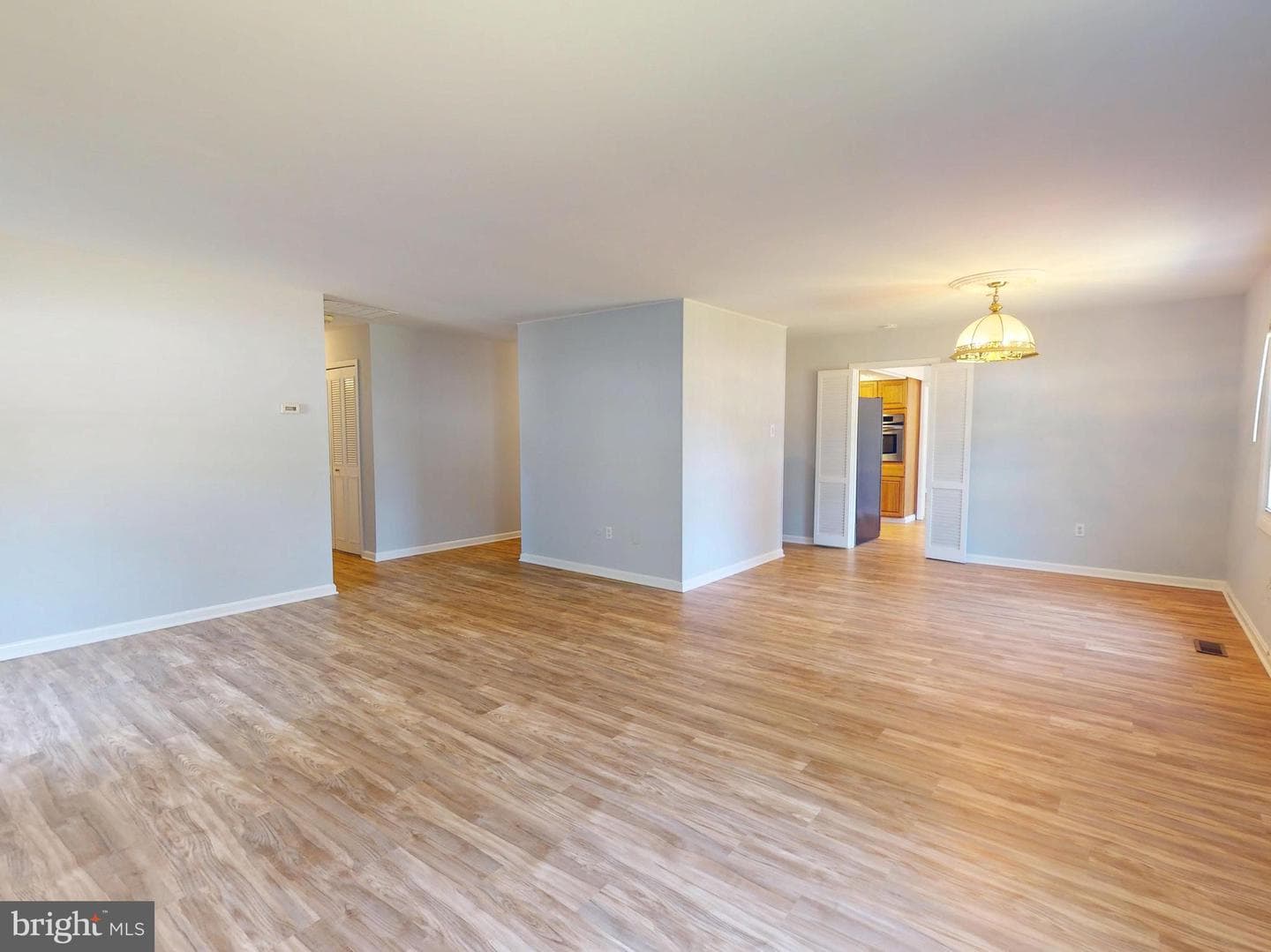 12200 Maycheck Ln photo 12