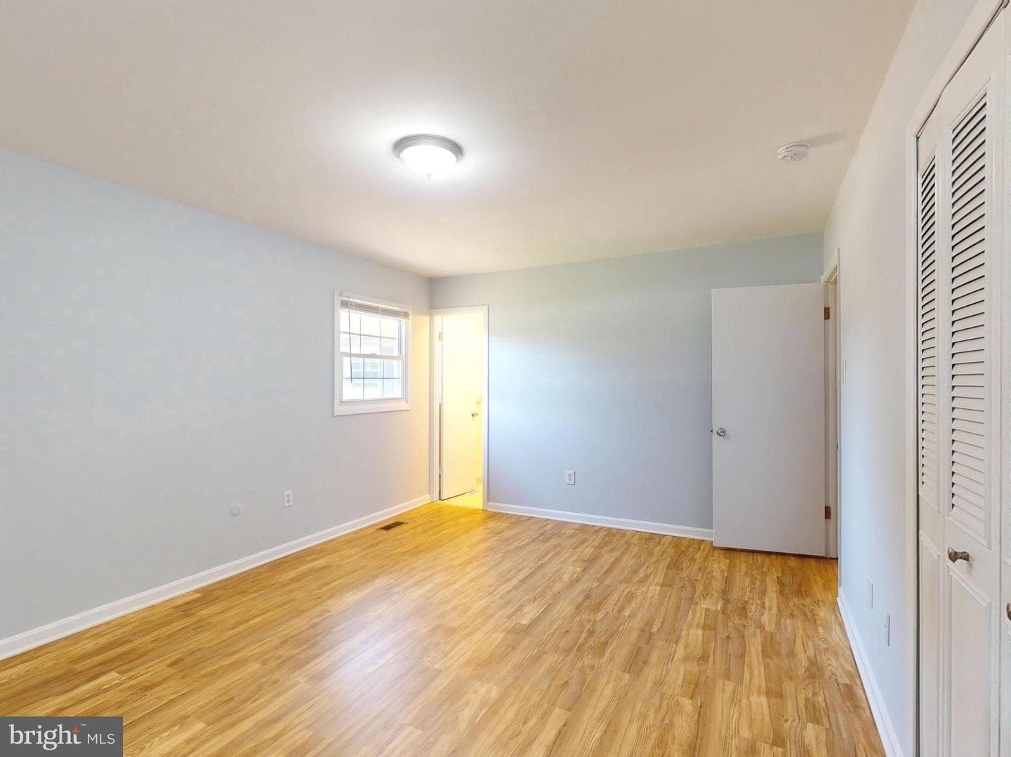 12200 Maycheck Ln photo 26