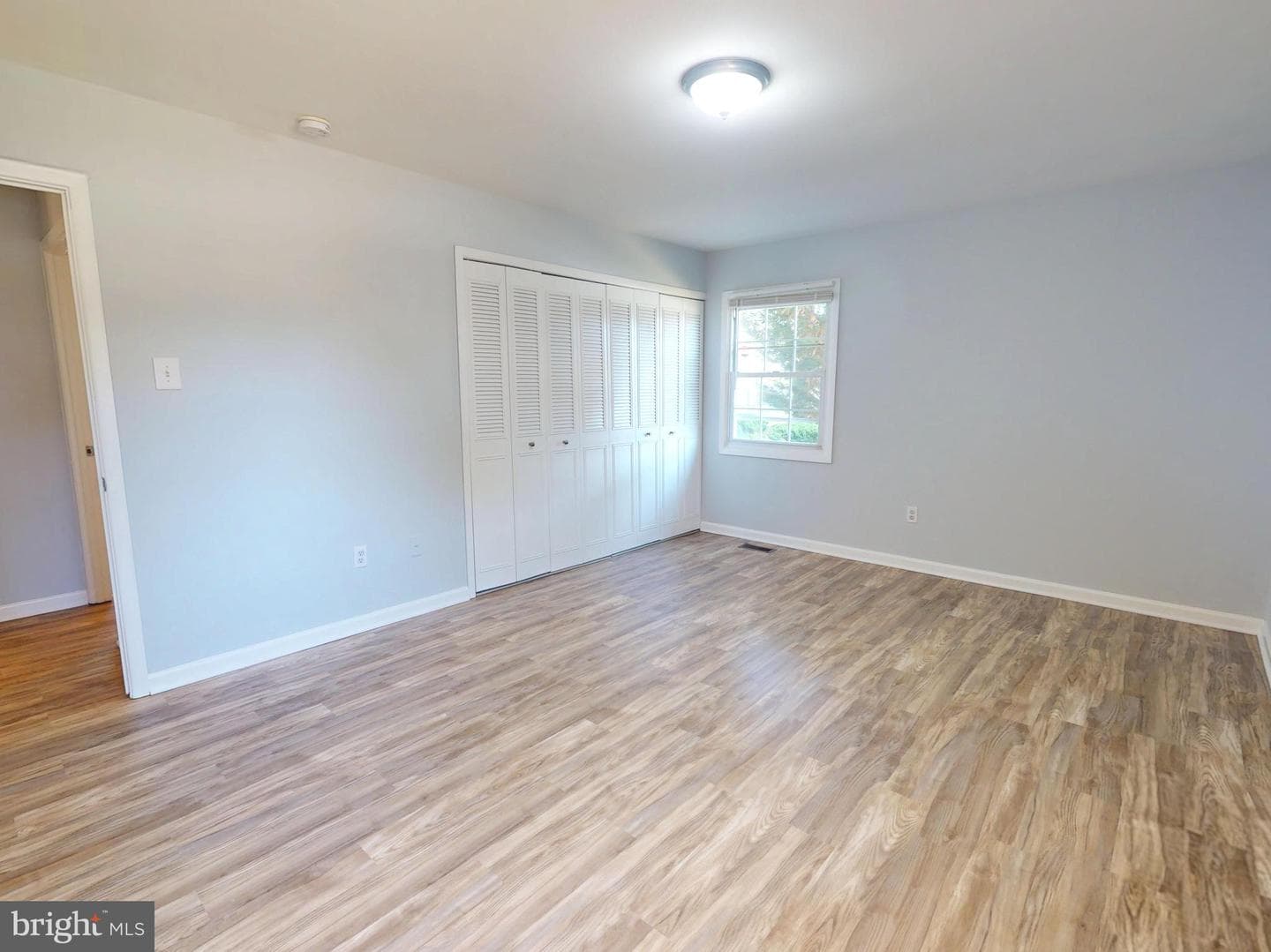 12200 Maycheck Ln photo 28