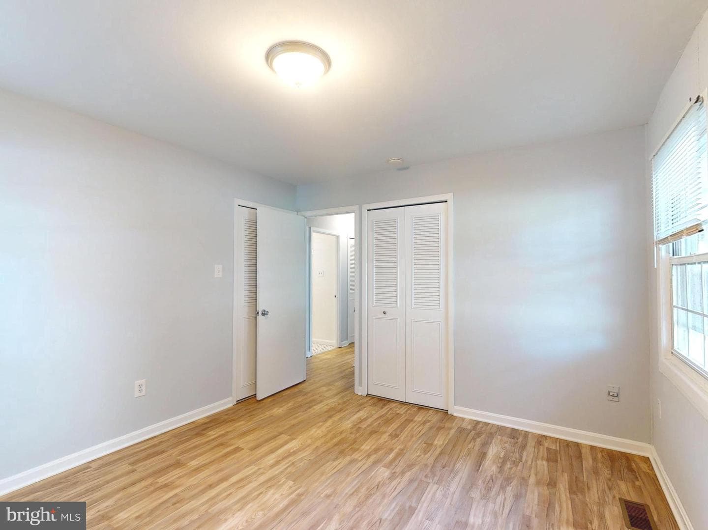 12200 Maycheck Ln photo 31