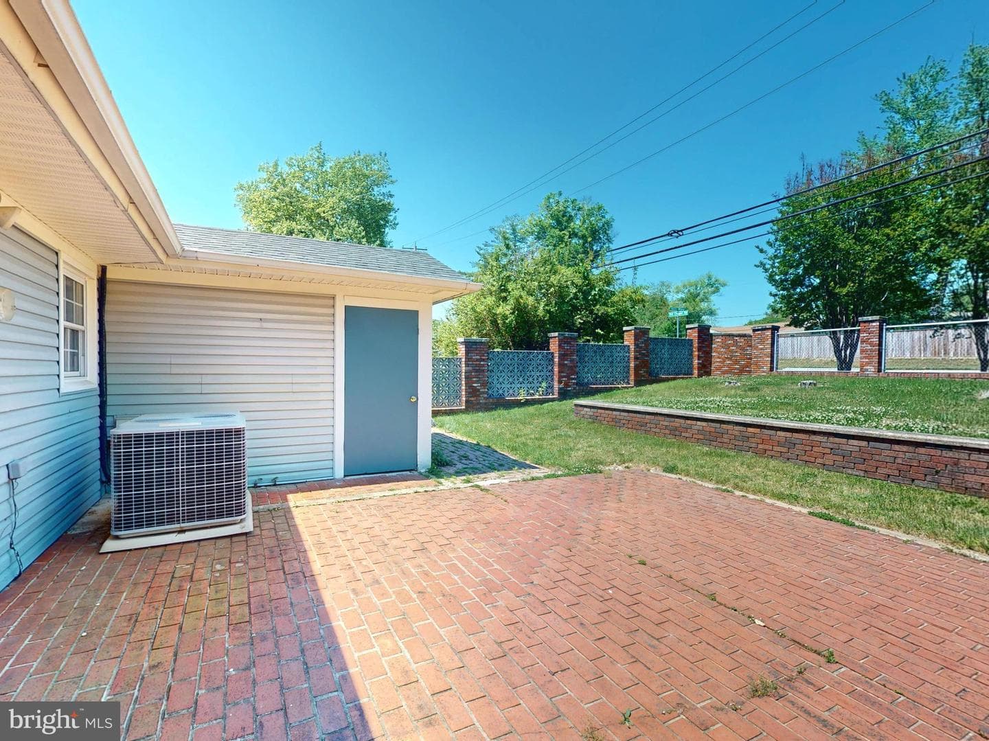 12200 Maycheck Ln photo 38