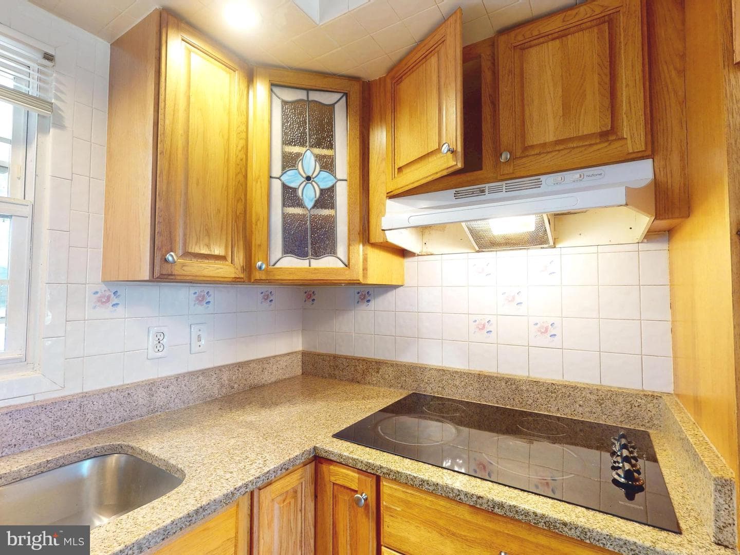 12200 Maycheck Ln photo 8