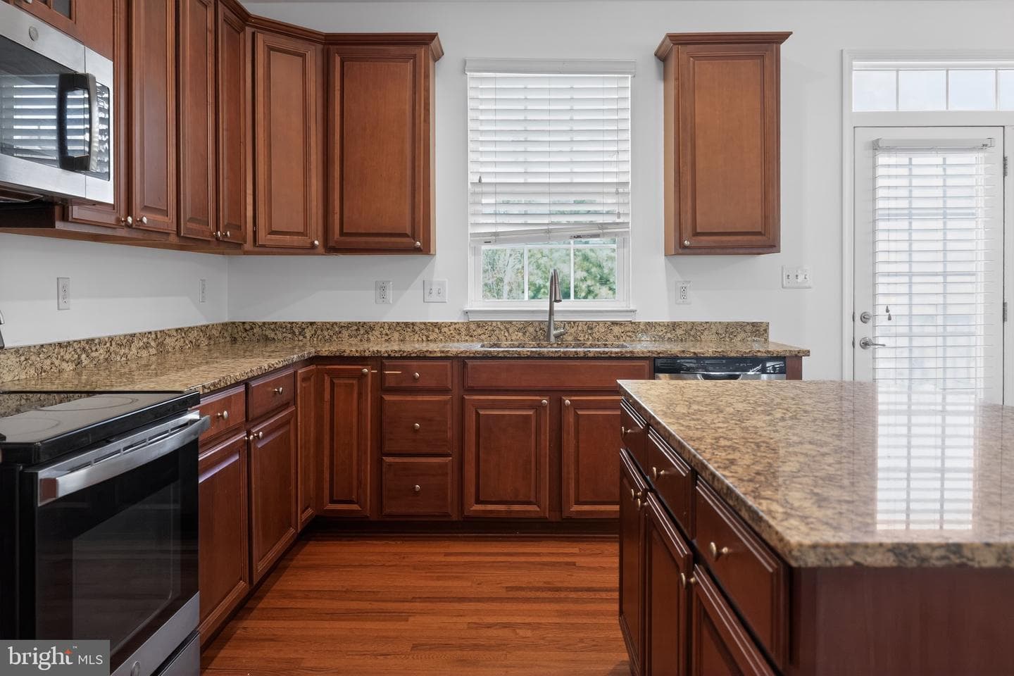 15224 N Berwick Lane photo 27
