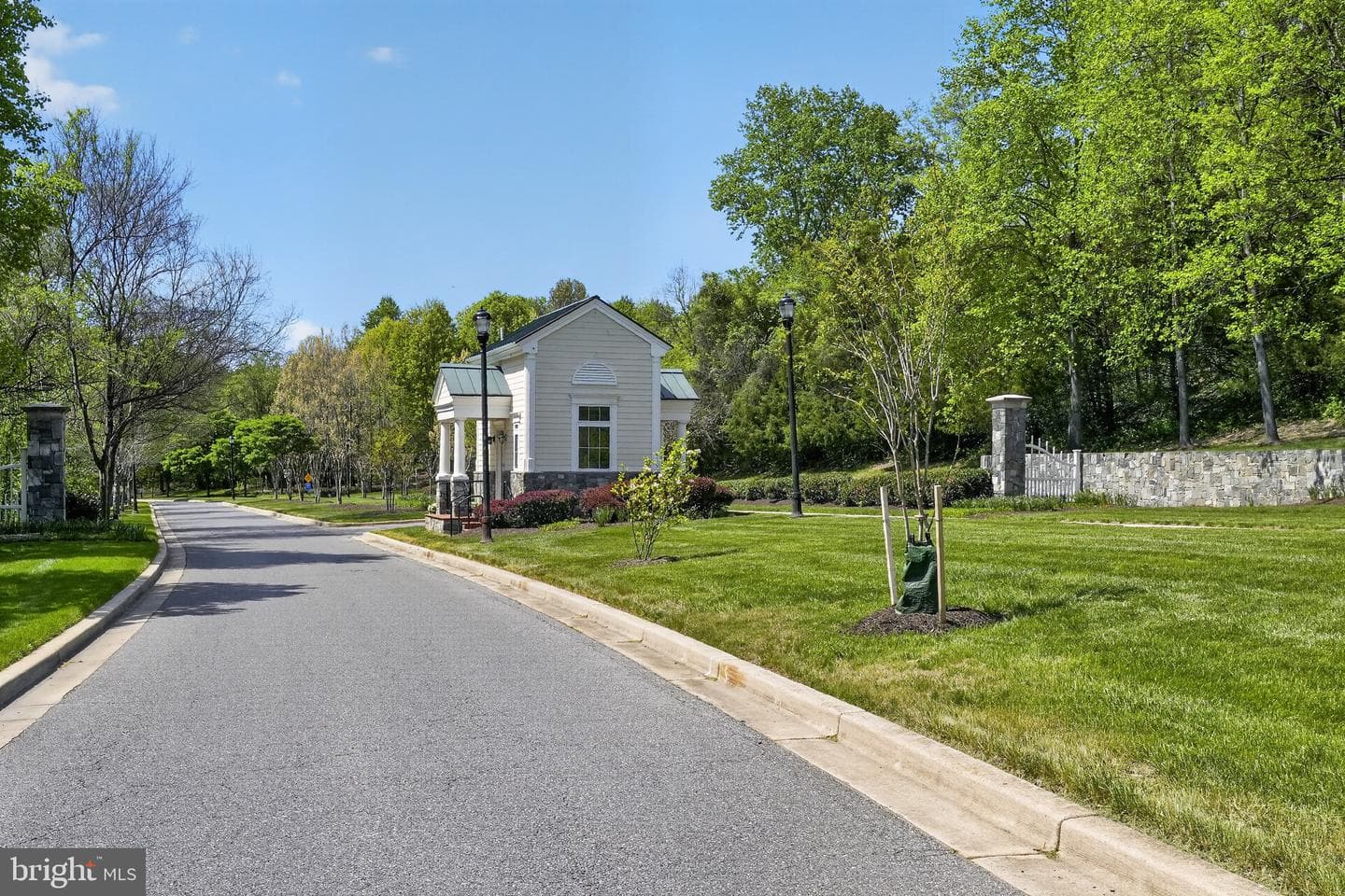 15224 N Berwick Lane photo 49
