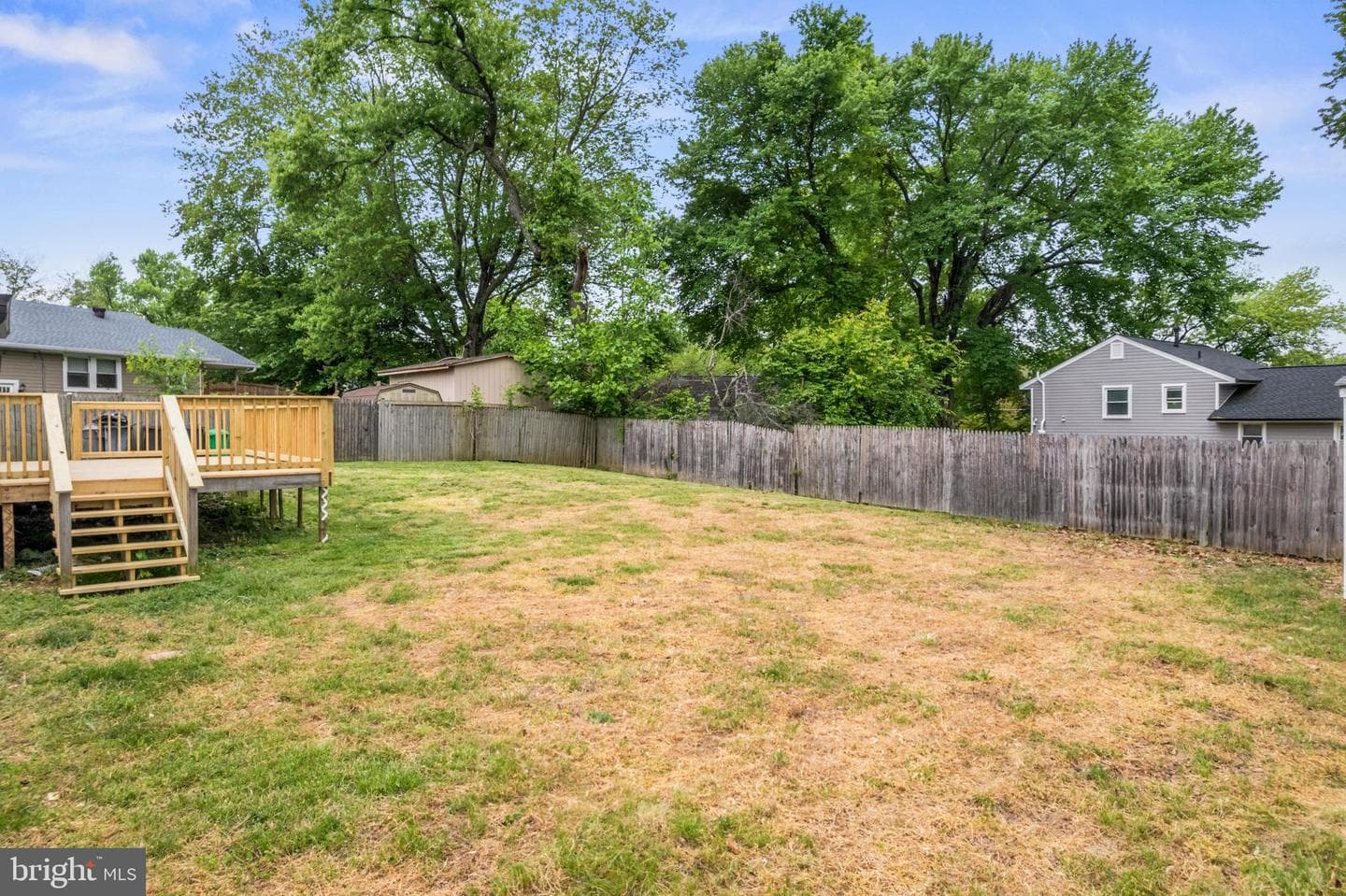 913 Applewood Street photo 60