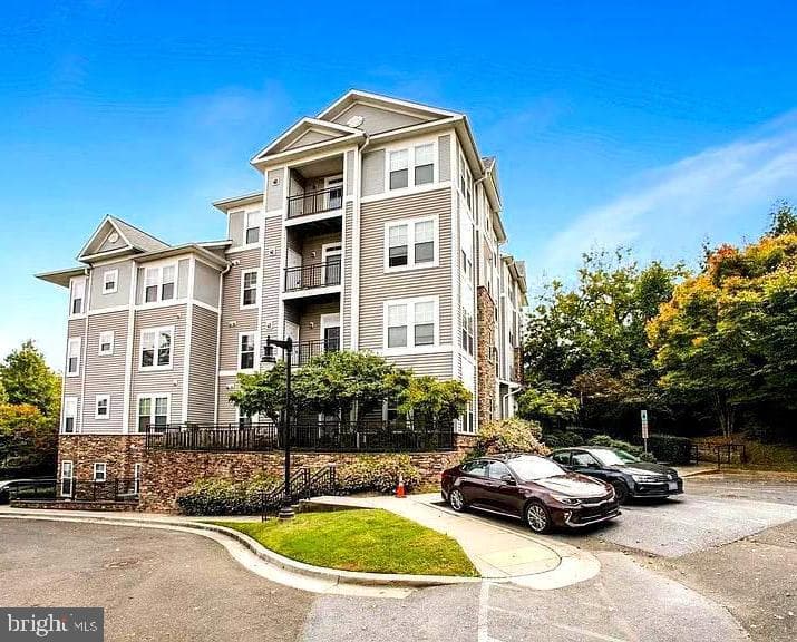 1301 Karen Boulevard #401 photo 19