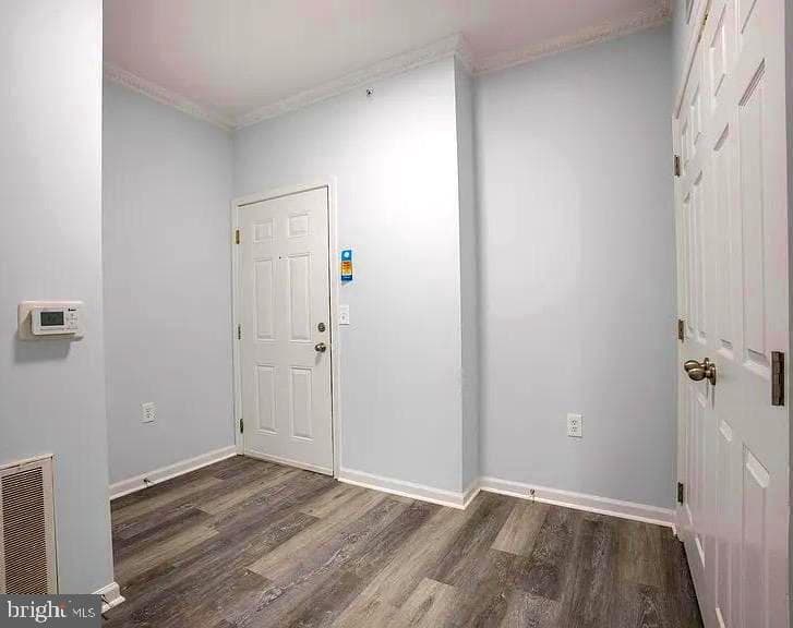 1301 Karen Boulevard #401 photo 9