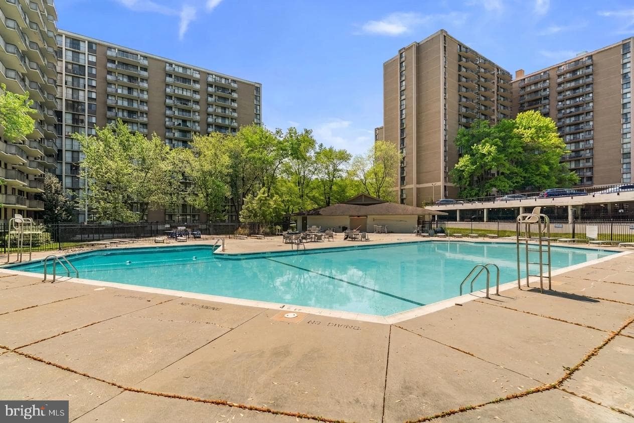 6100 Westchester Park Drive #501 photo 25