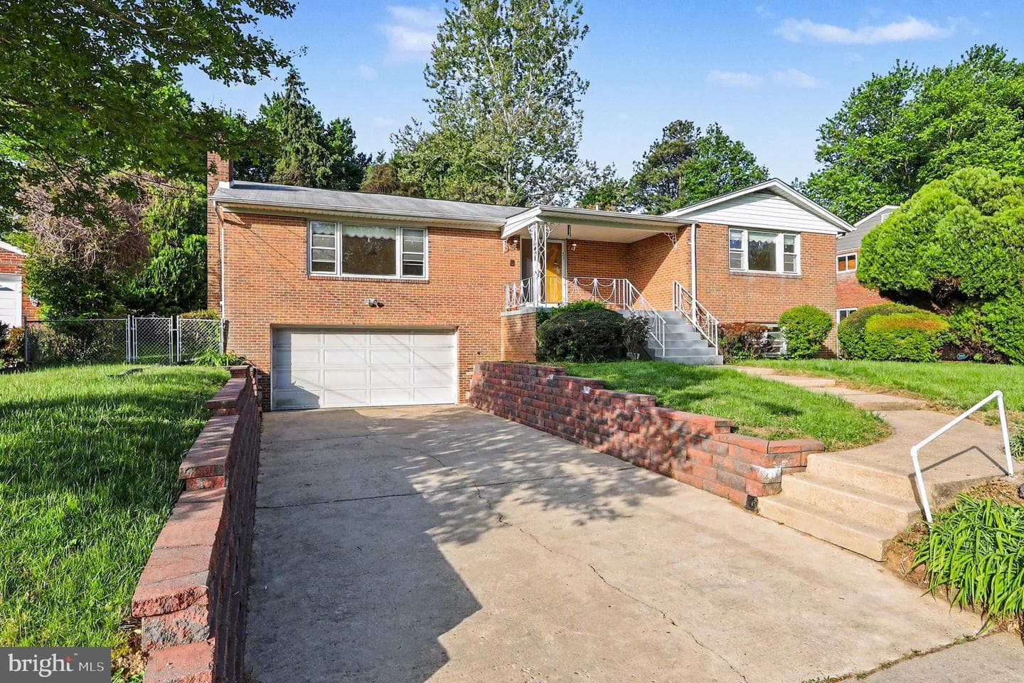 4411 Lucerne Road photo 2