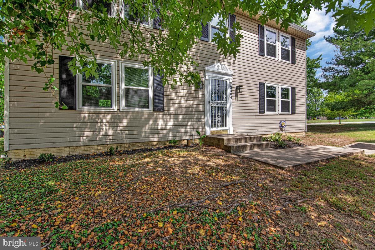 2404 Old Brooks Drive photo 3