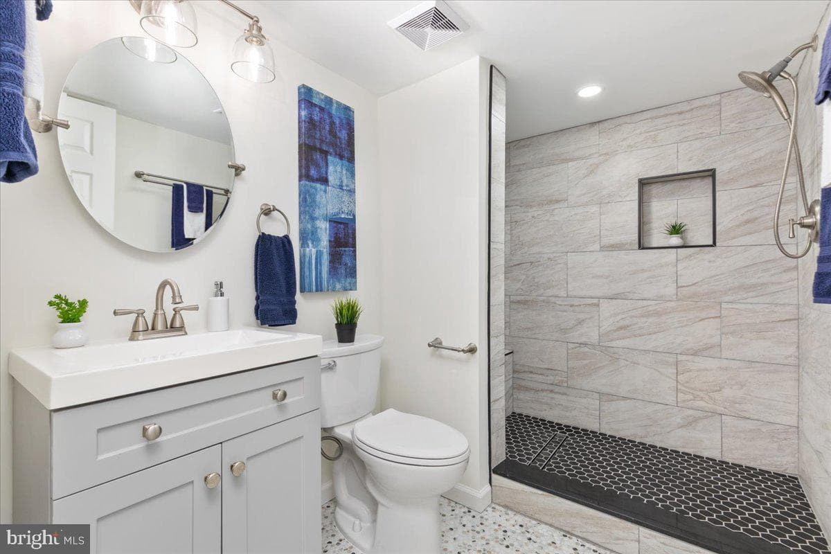 13021 Chalfont Avenue photo 43