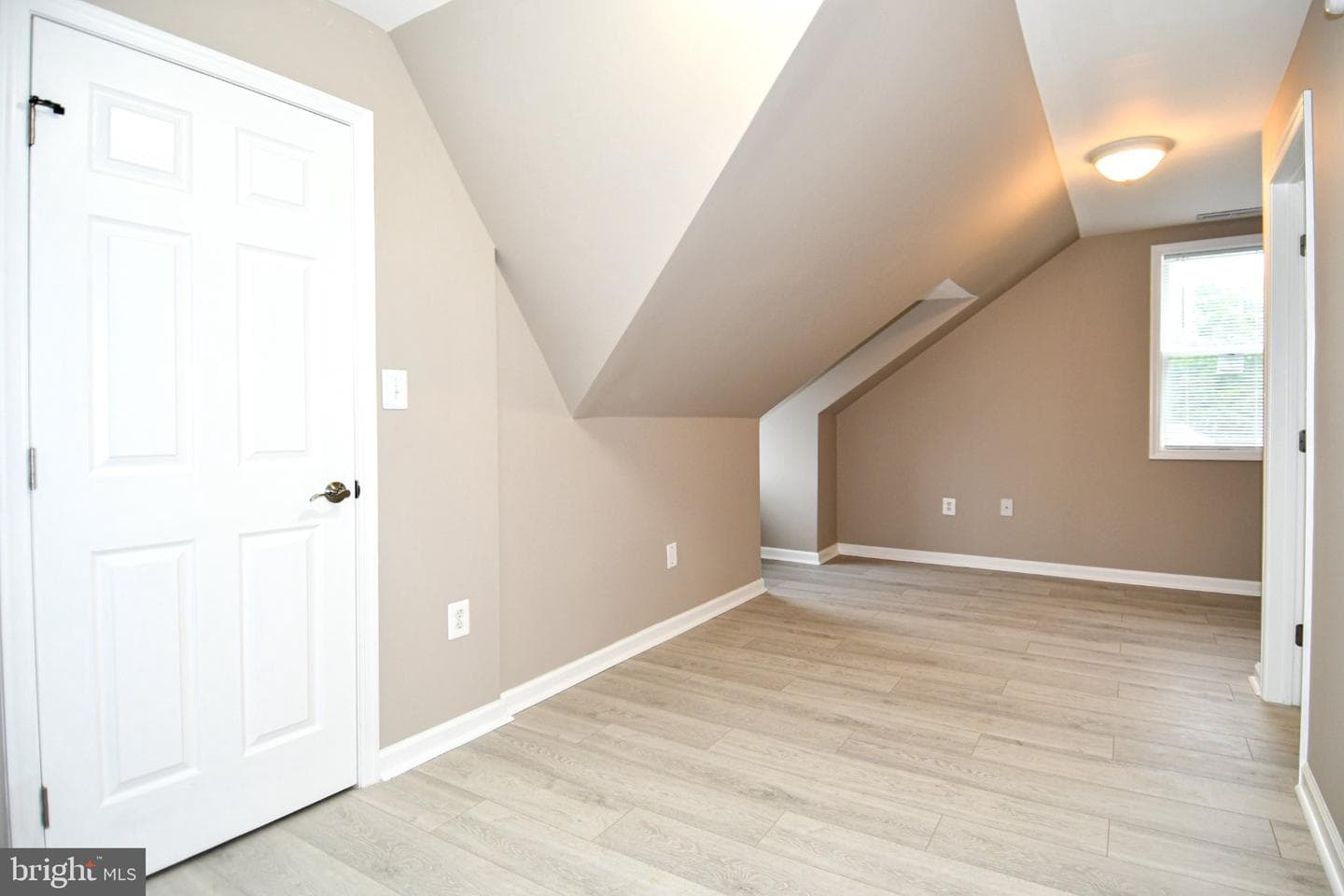 5301 Tilden Road photo 18