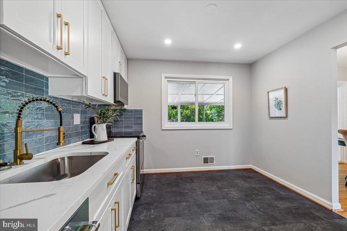 113 Rosewood Drive photo 18