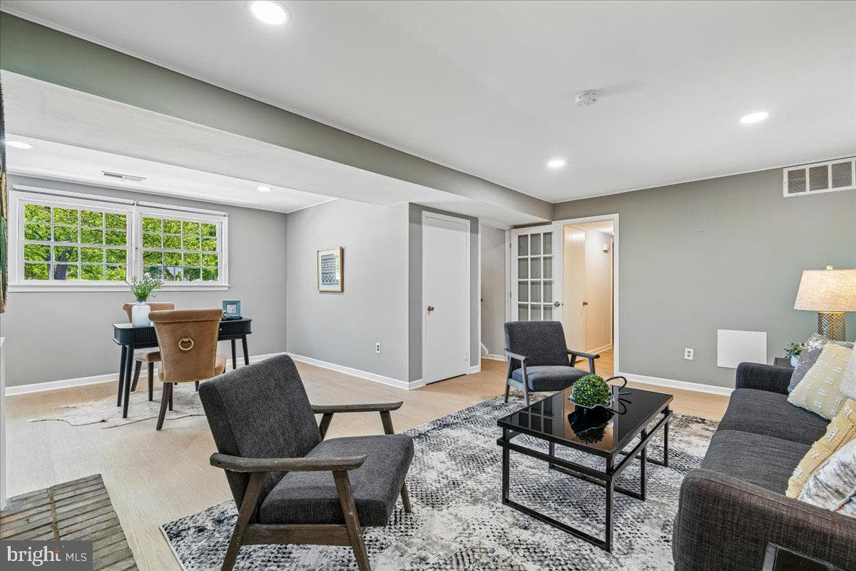 113 Rosewood Drive photo 40