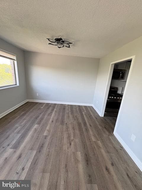 1836 Metzerott Rd # 704 photo 25
