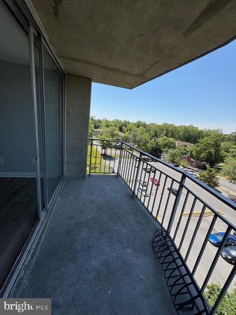 1836 Metzerott Rd # 704 photo 33