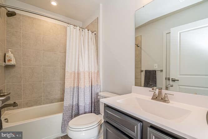 2703 Chelsea Willows Way photo 20