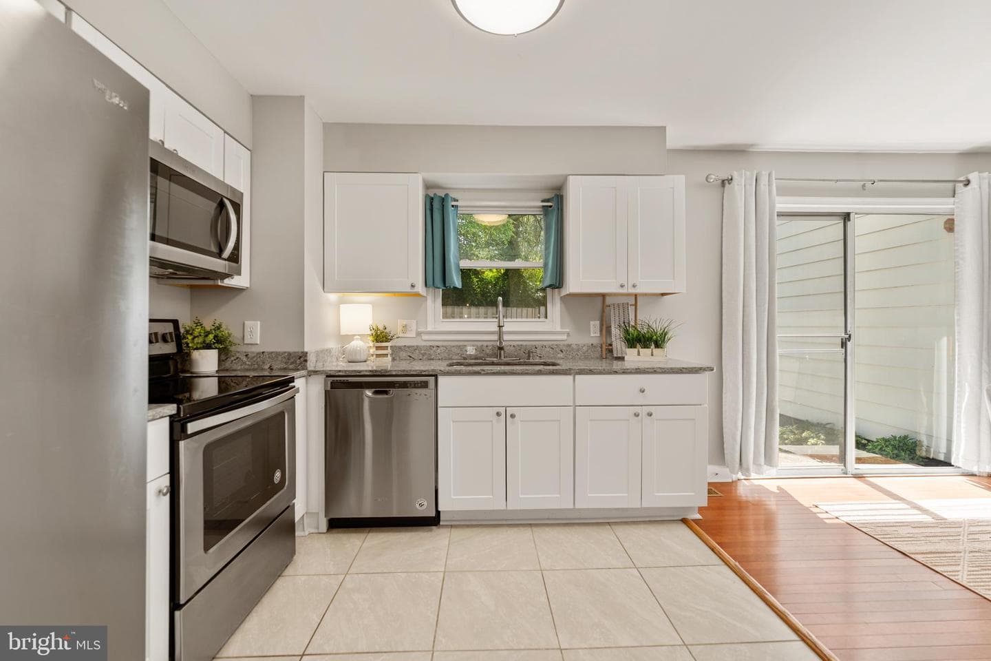 4058 Hanson Oaks Drive photo 3