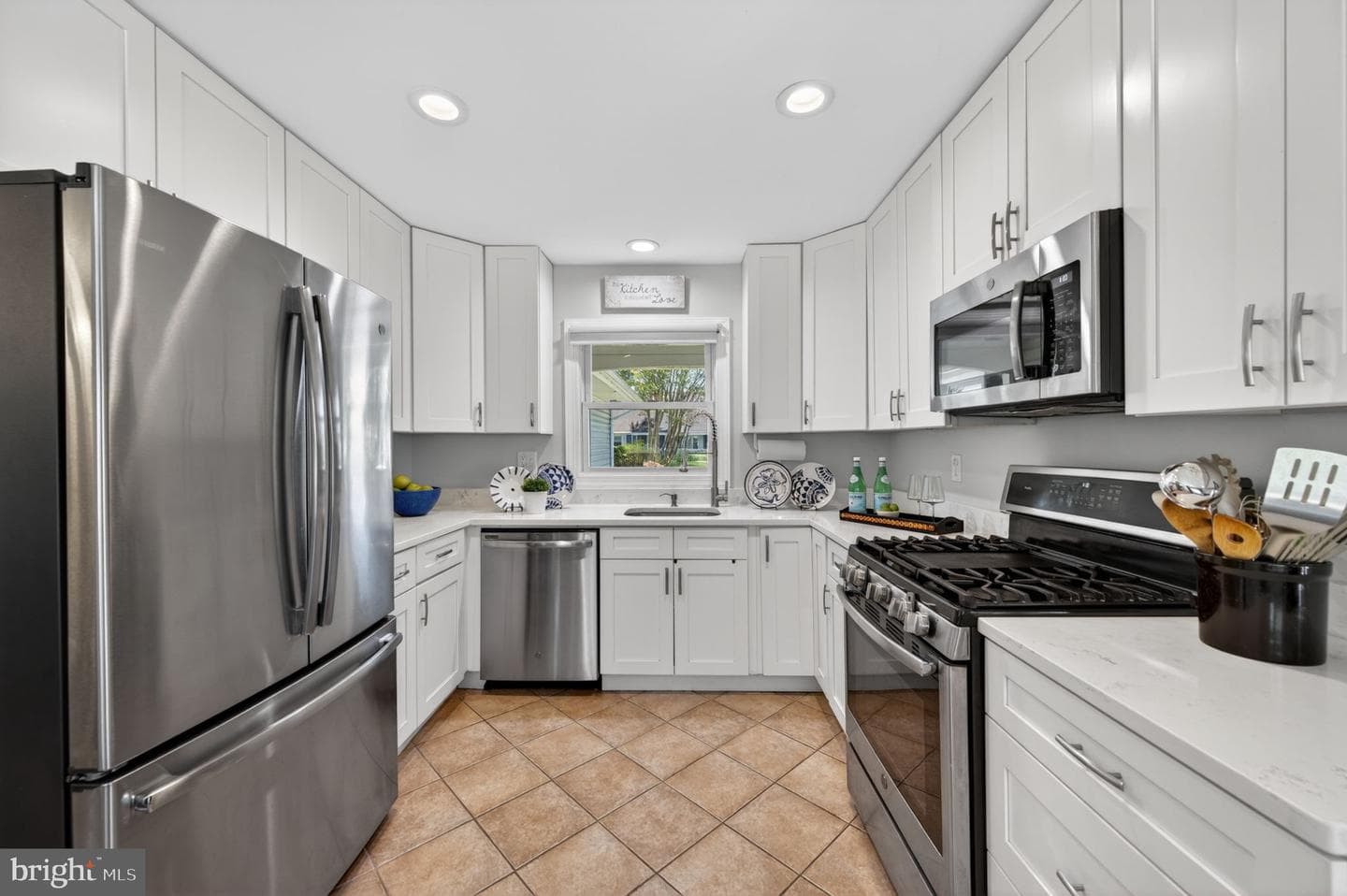 3905 Carvel Lane photo 22