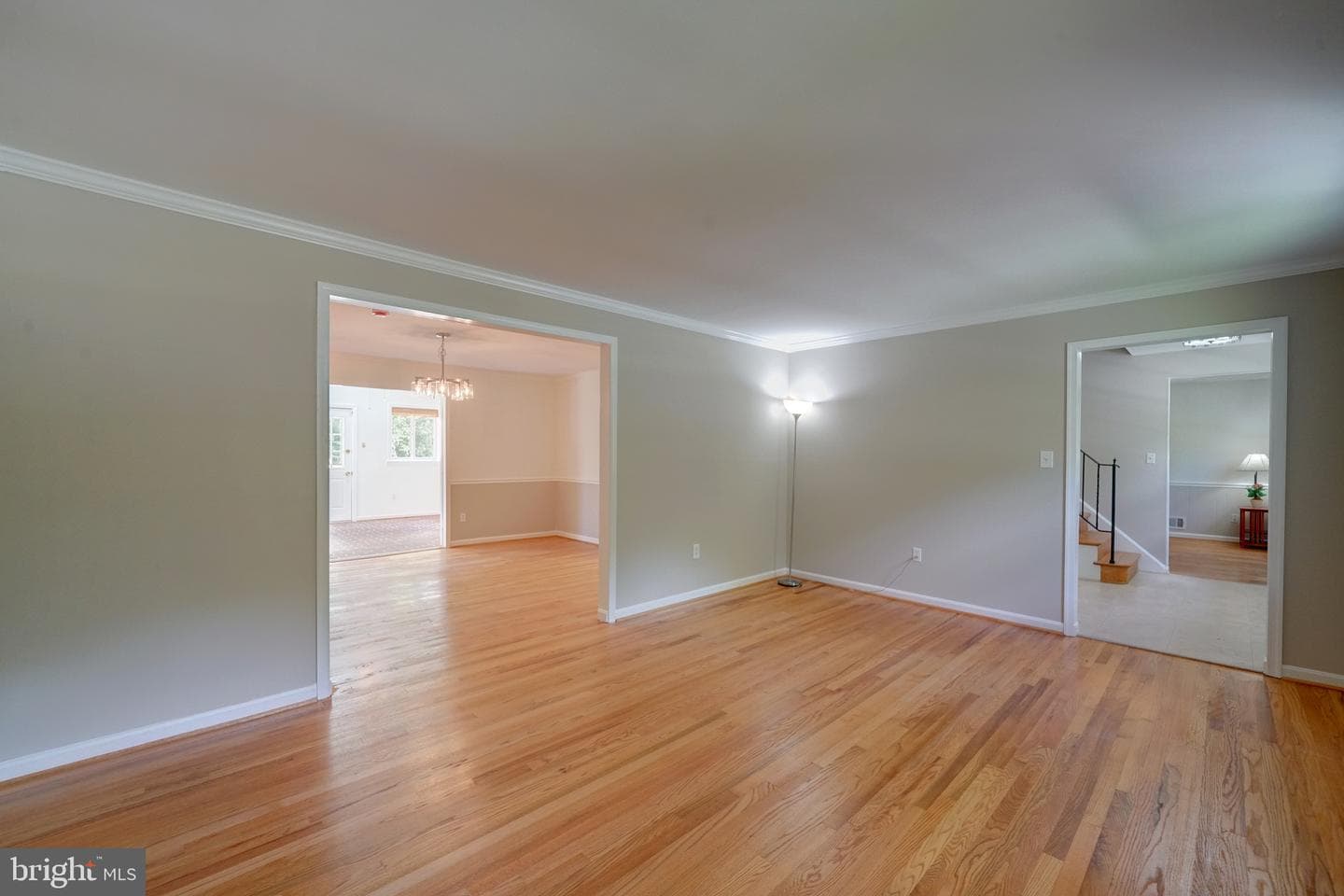 6301 Kaybro Street photo 12