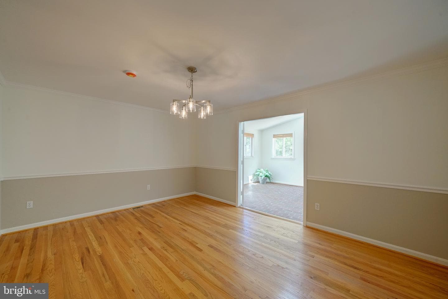 6301 Kaybro Street photo 16