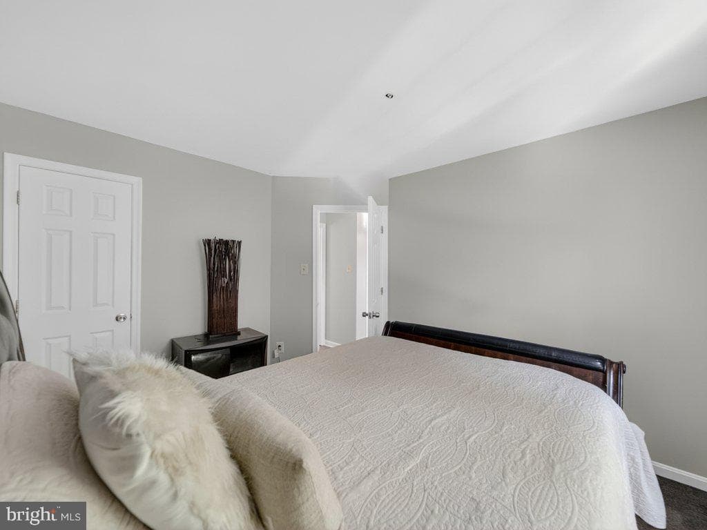 10319 Marlboro Woods photo 46