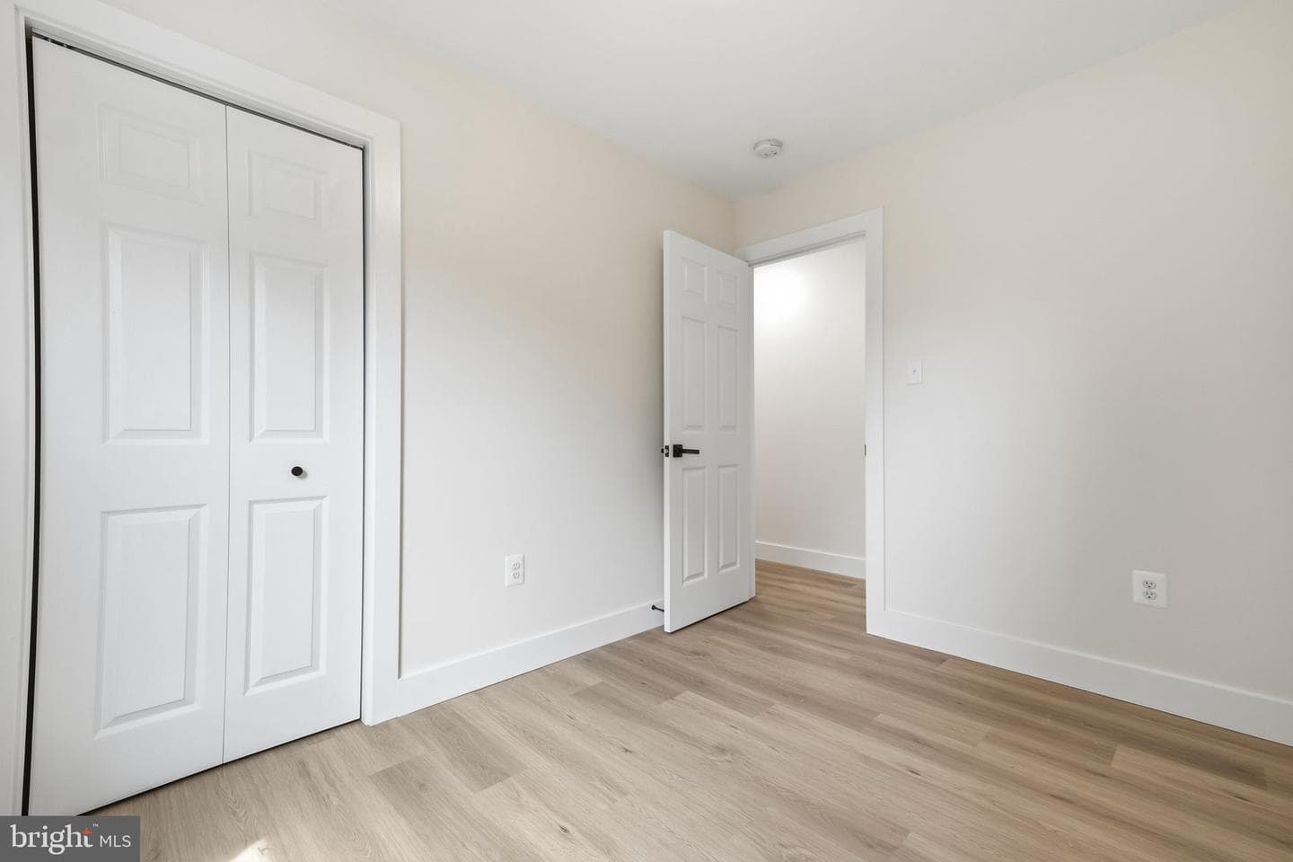 5919 Crown Street photo 19