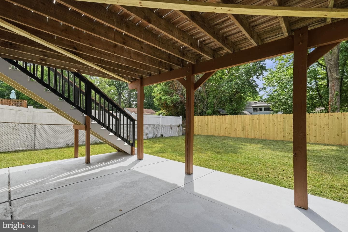 5919 Crown Street photo 30