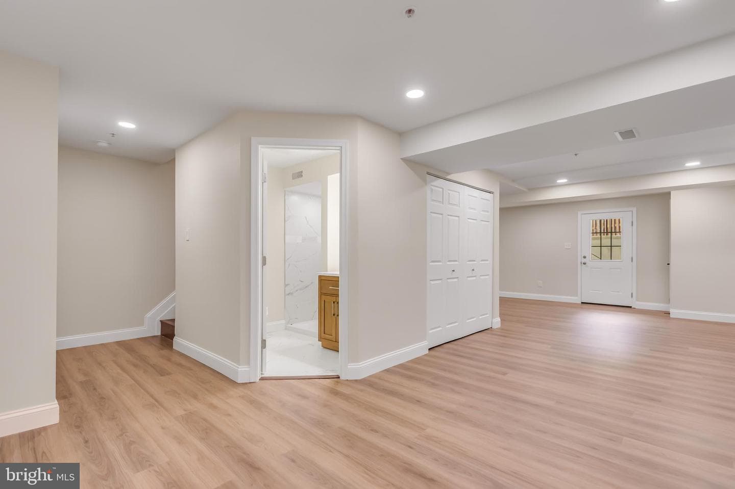 401 Prairie Court photo 44