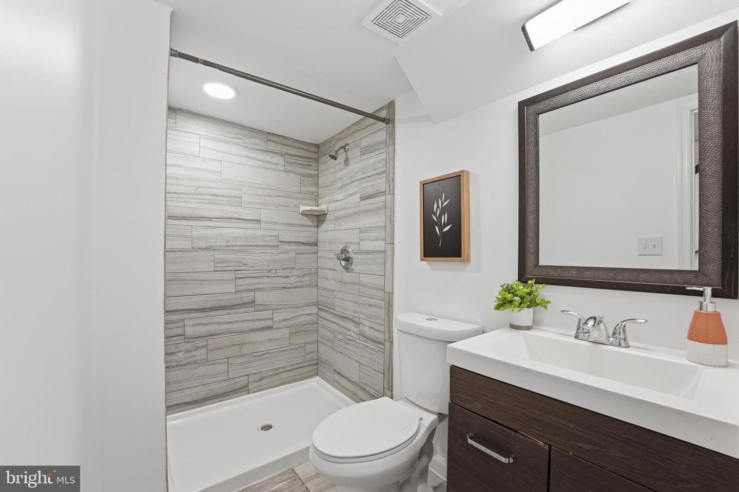 1126 Jansen Avenue photo 15